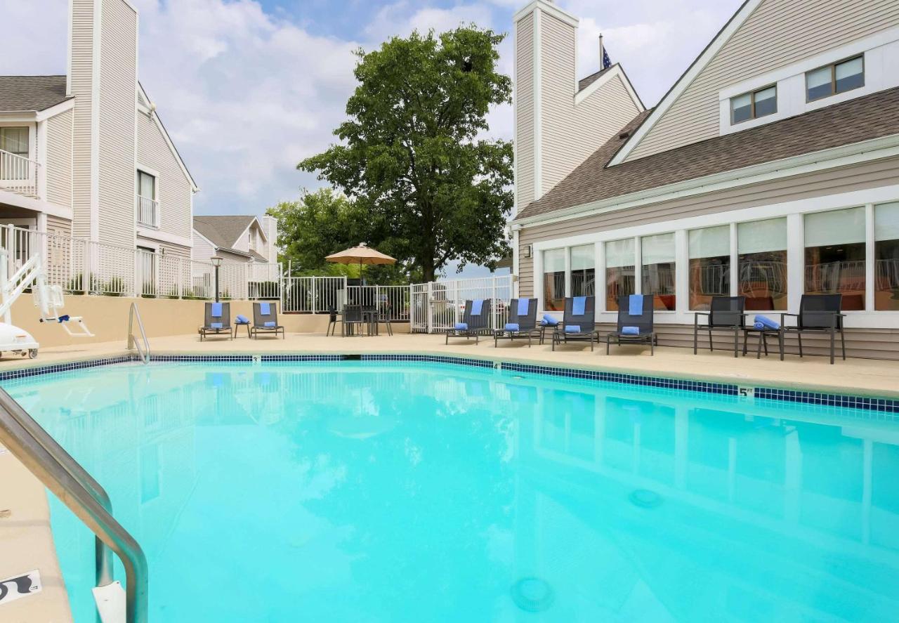 Sonesta Es Suites Cincinnati - Sharonville West Exterior photo