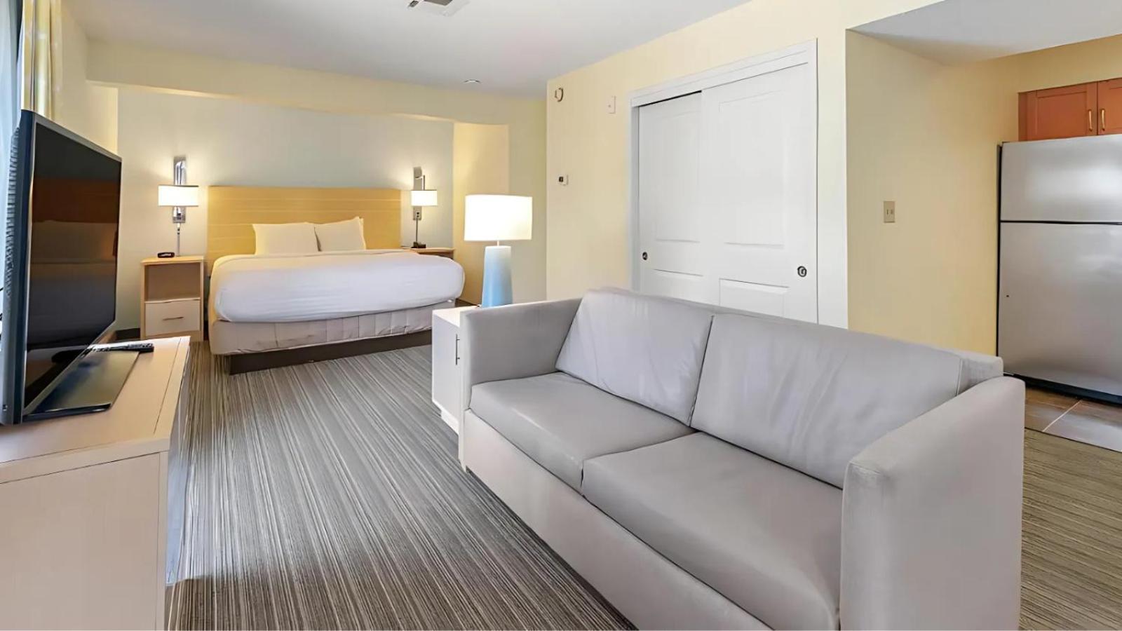 Sonesta Es Suites Cincinnati - Sharonville West Exterior photo