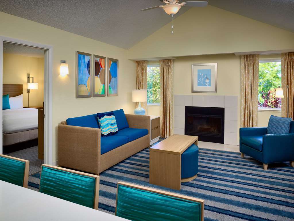 Sonesta Es Suites Cincinnati - Sharonville West Room photo